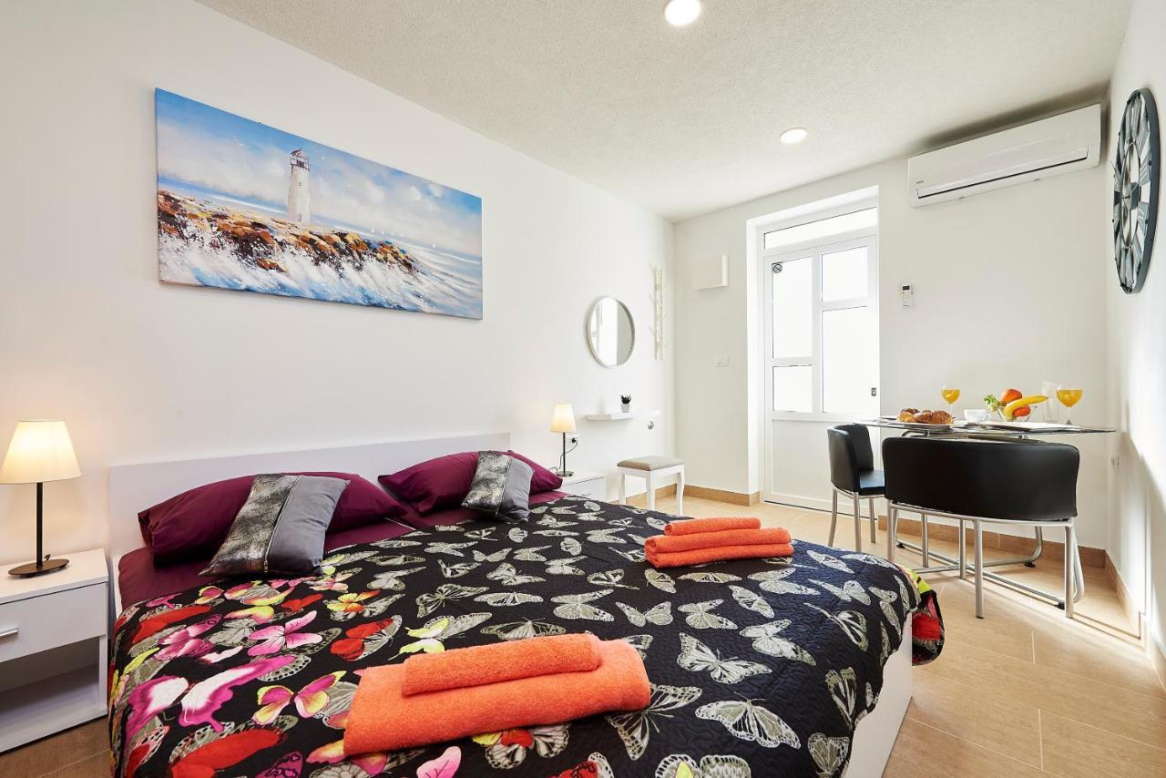 Studio Apartment Bascan Трогир Экстерьер фото